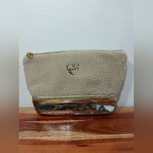 Juicy Couture Beige Sherpa And Gold Cosmetic Make Up Bag